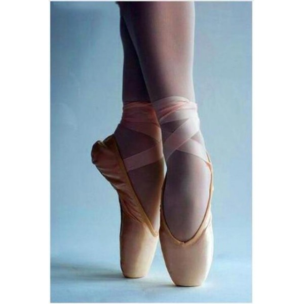 Ballet Dancer Feet PIX-452